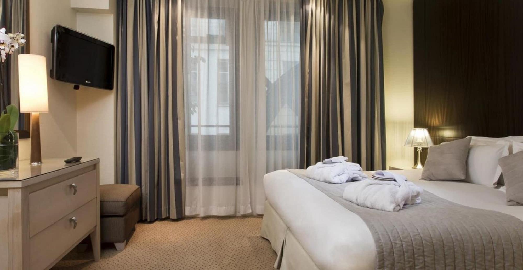 Hotel Le Pera Paris Ngoại thất bức ảnh