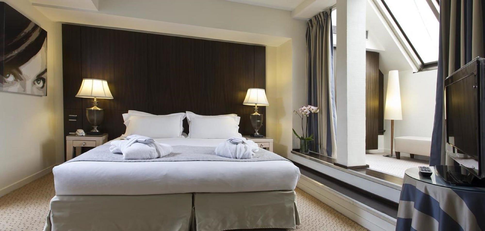Hotel Le Pera Paris Ngoại thất bức ảnh