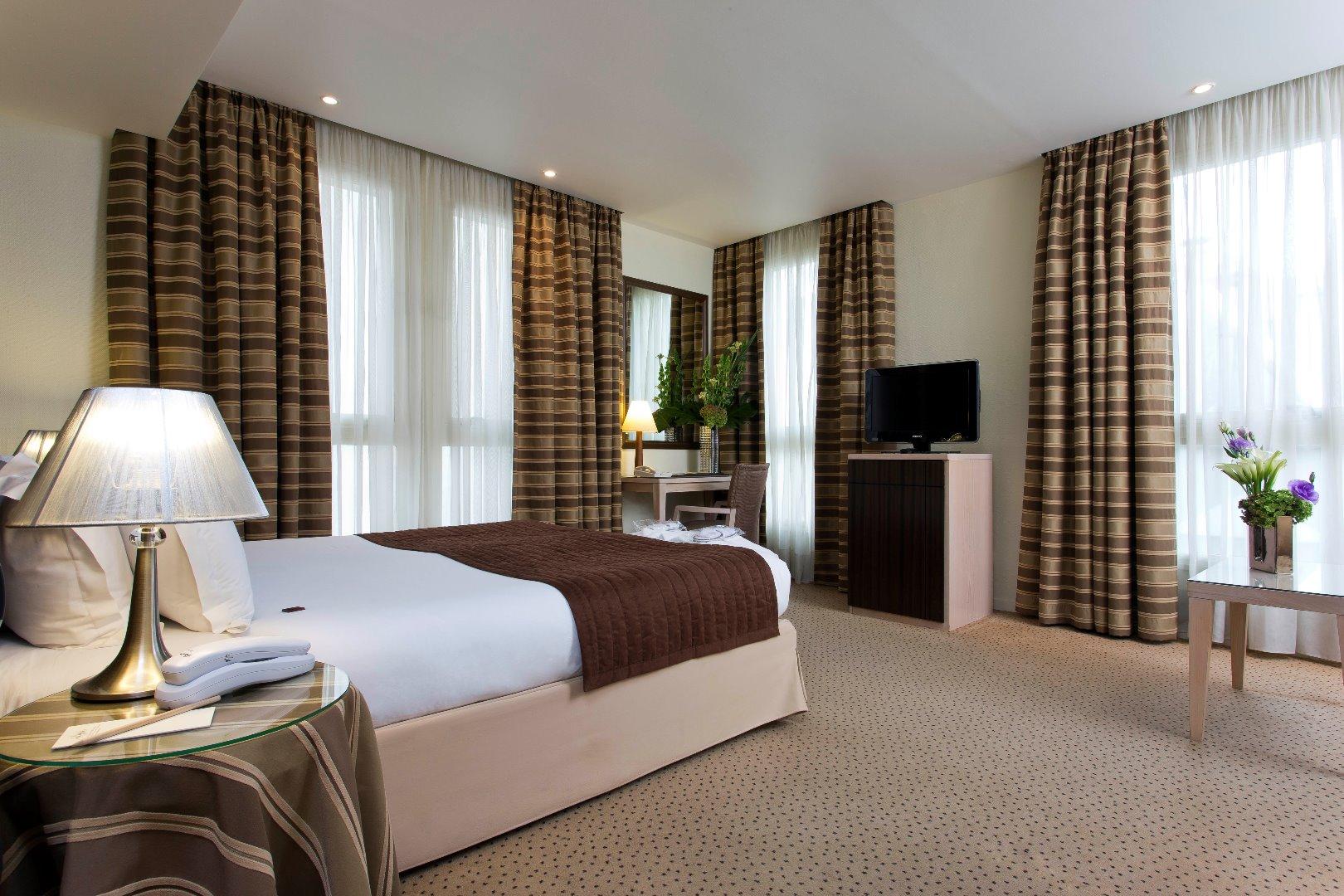 Hotel Le Pera Paris Ngoại thất bức ảnh