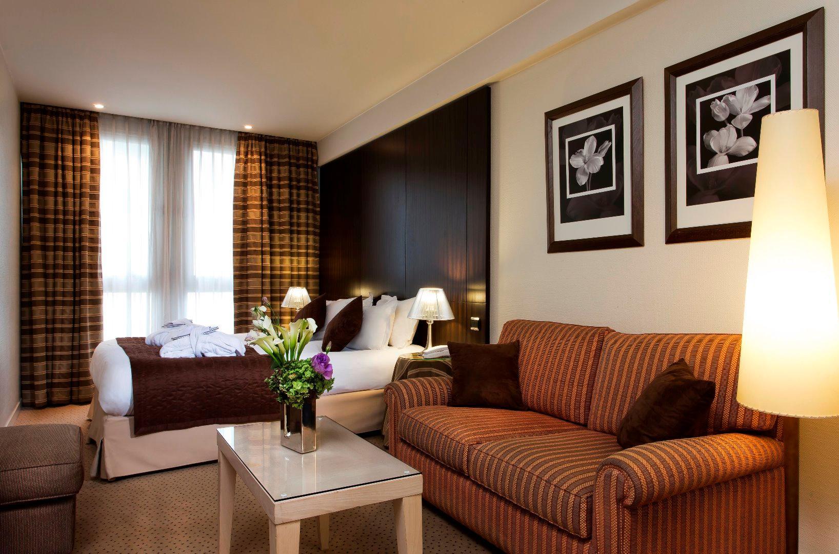 Hotel Le Pera Paris Ngoại thất bức ảnh