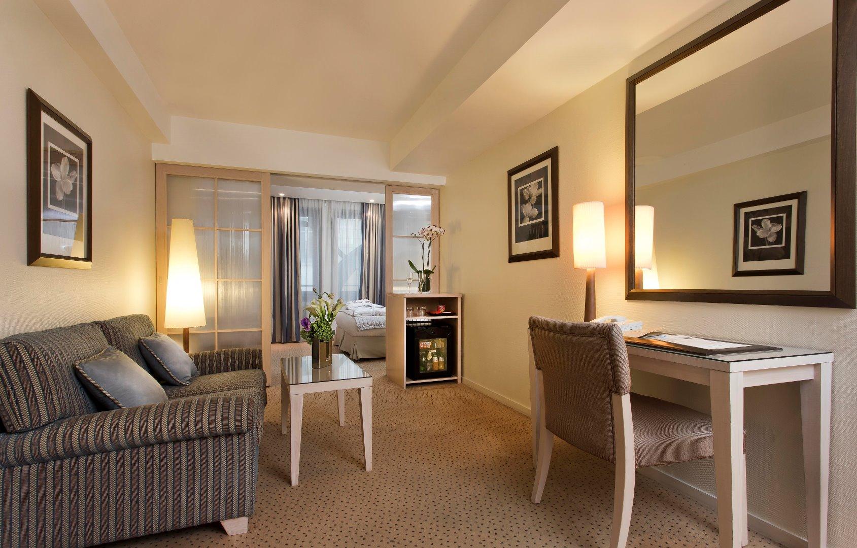 Hotel Le Pera Paris Ngoại thất bức ảnh