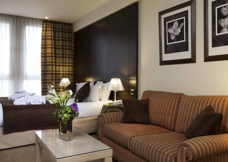 Hotel Le Pera Paris Ngoại thất bức ảnh